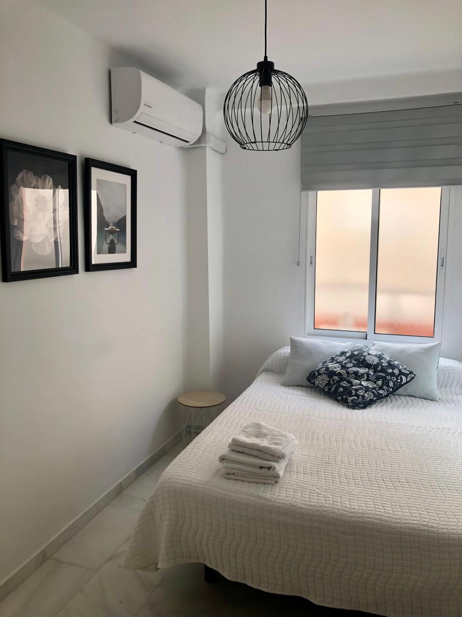 Apartamento En El Centro De Малага Экстерьер фото